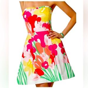 LILLY PULITZER Blossom Strapless Floral Dress with pockets- Size 6